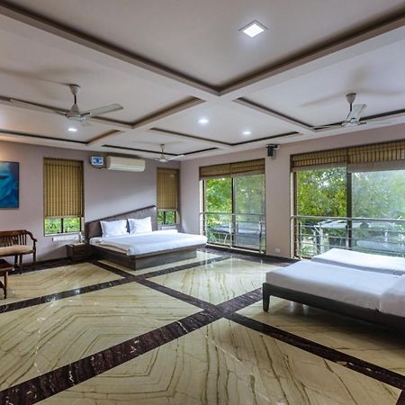 Saffronstays Aura, Alibaug - Luxury Pool Villa With A Game Room And Spacious Lawn Alibag Exterior photo